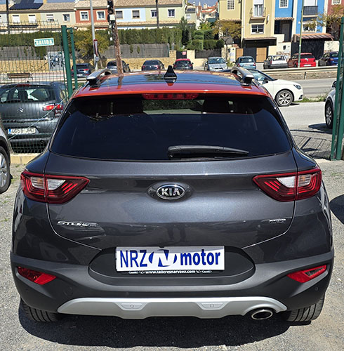 KIA Stonic 1.6 CRDi VGT Tech 13