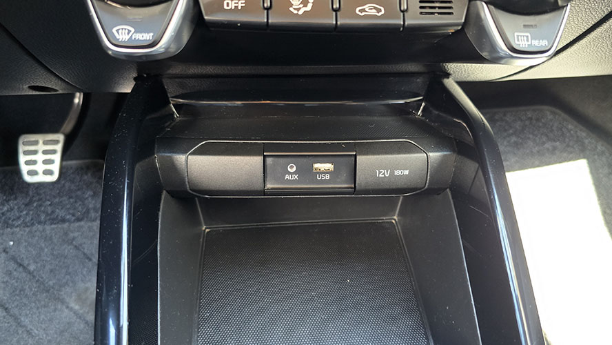 KIA Stonic 1.6 CRDi VGT Tech 33