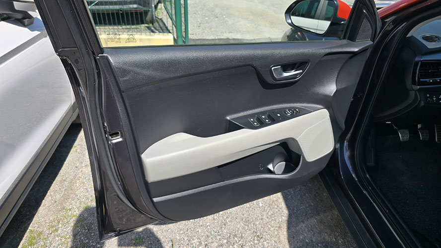KIA Stonic 1.6 CRDi VGT Tech 35