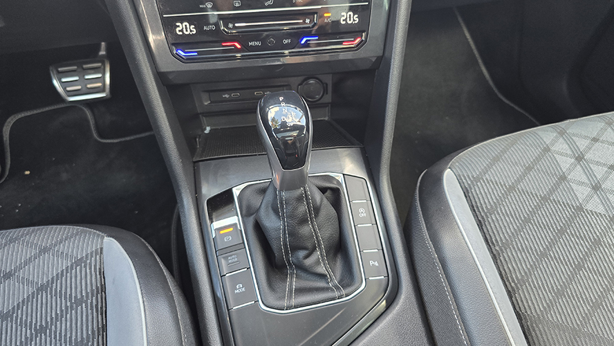 VOLKSWAGEN Tiguan RLine 2.0 TDI DSG28