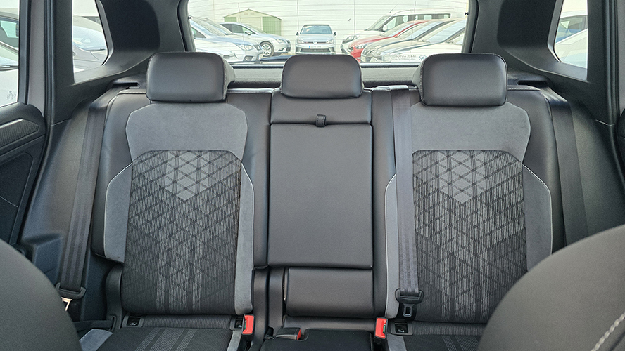VOLKSWAGEN Tiguan RLine 2.0 TDI DSG31